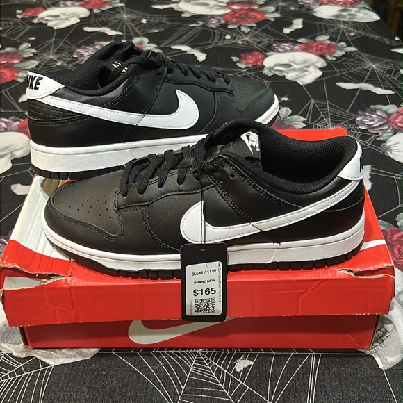 DS 2023 NIKE DUNK LOW RETRO BLACK PANDA 2.0 SIZE MENS 9 OR 9.5 NIB - Picture 10 of 12